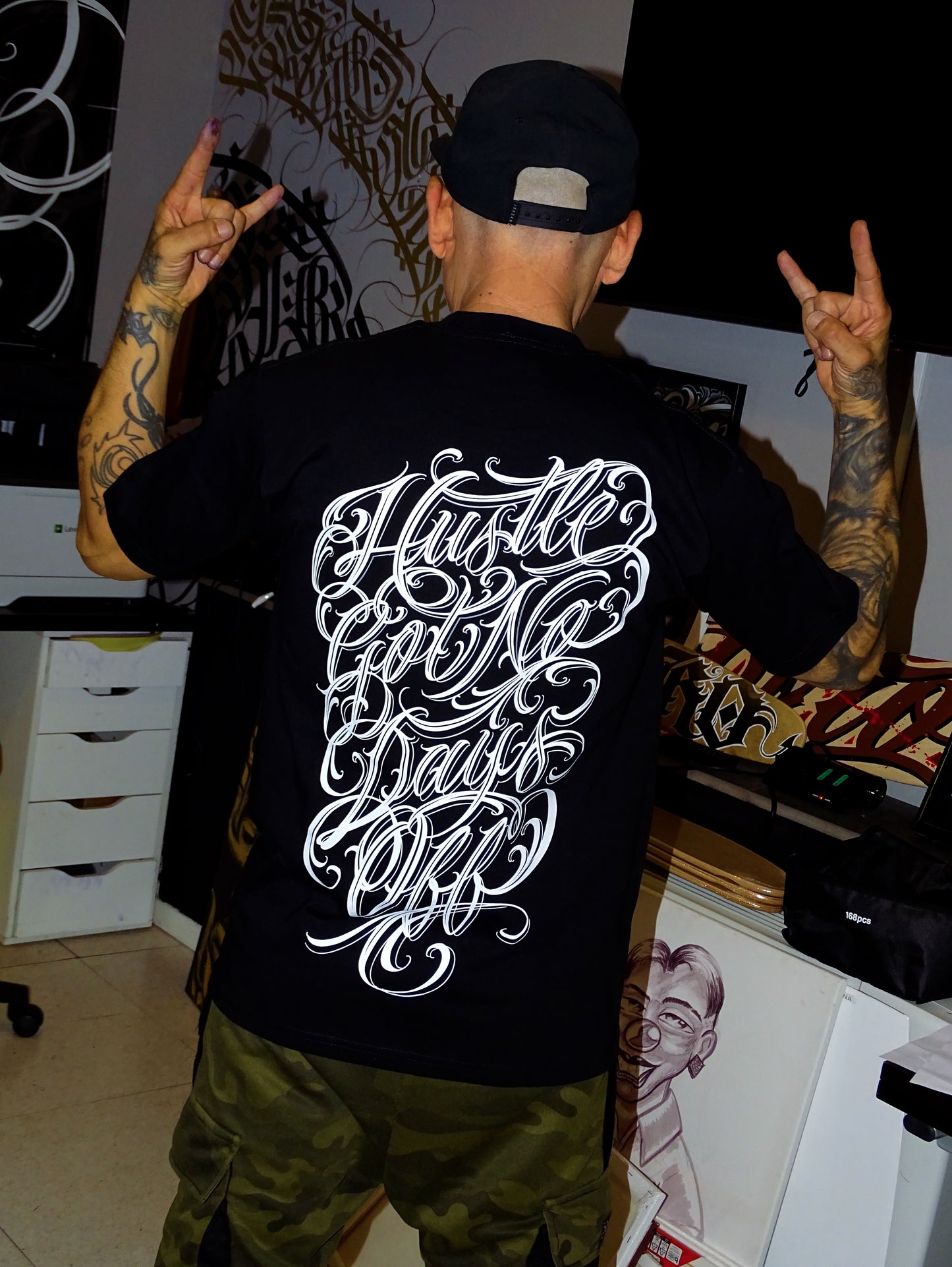 PRE-ORDER BLACK “HUSTLE GOT NO DAYS OFF”
